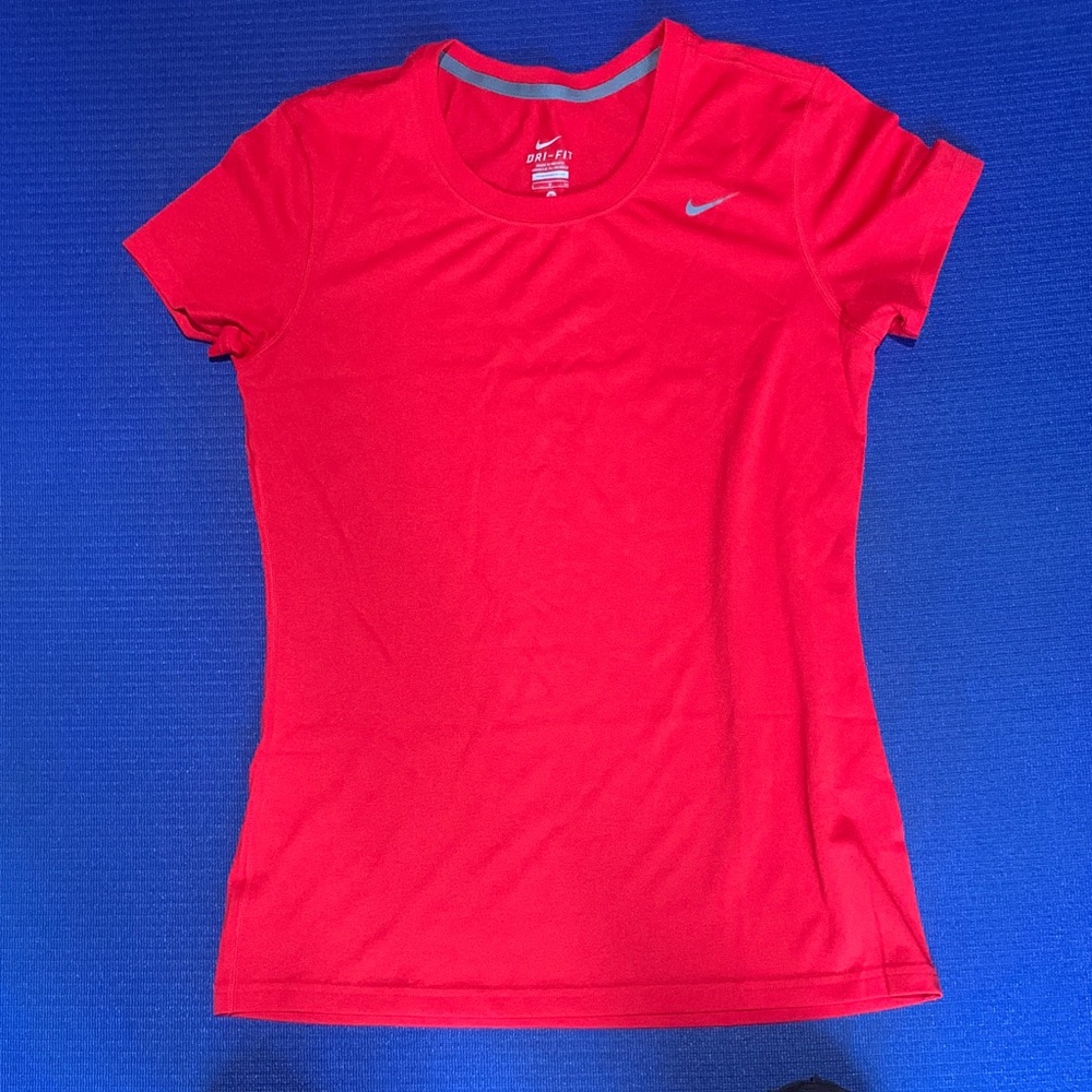 Nike Women's Bright Red Short Sleeve Tee